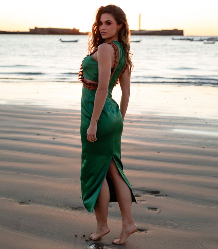 vestidoonaverdeblancamartinlateral-alborea